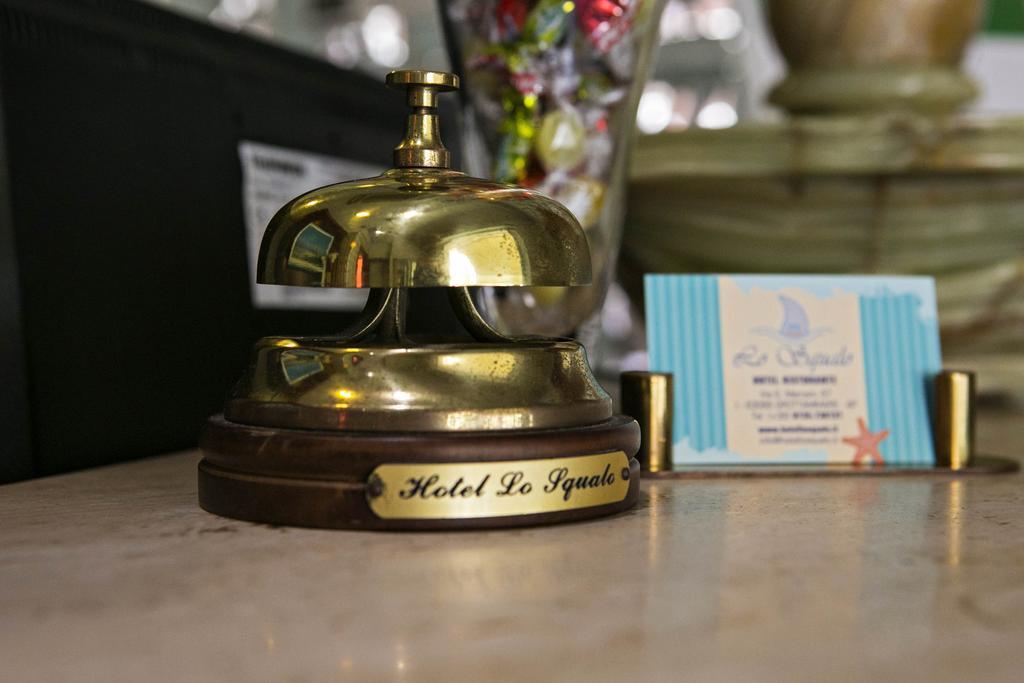 Hotel Lo Squalo กรอตตัมมาเร ภายนอก รูปภาพ